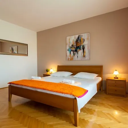 Meri Appartement Krk Town